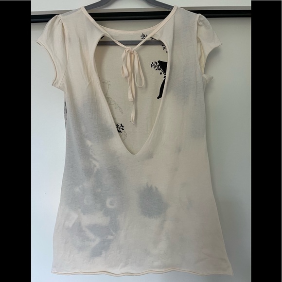 Topshop/ Realitee T-shirt with birds and plant print pattern. - Picture 3 of 7